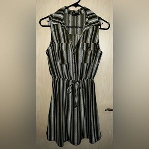 Sleeveless Striped Print Collared Dress